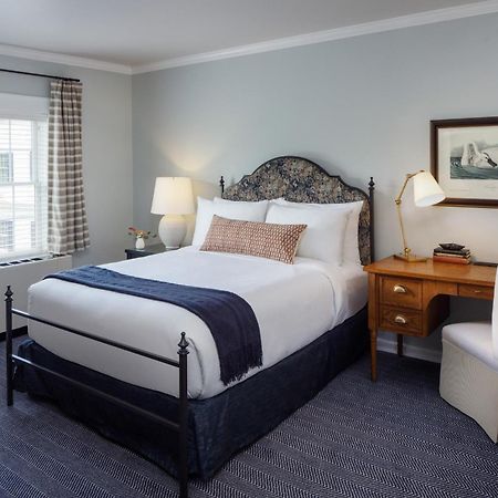 Colgate Inn Hamilton Екстериор снимка