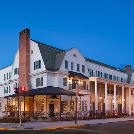 Colgate Inn Hamilton Екстериор снимка