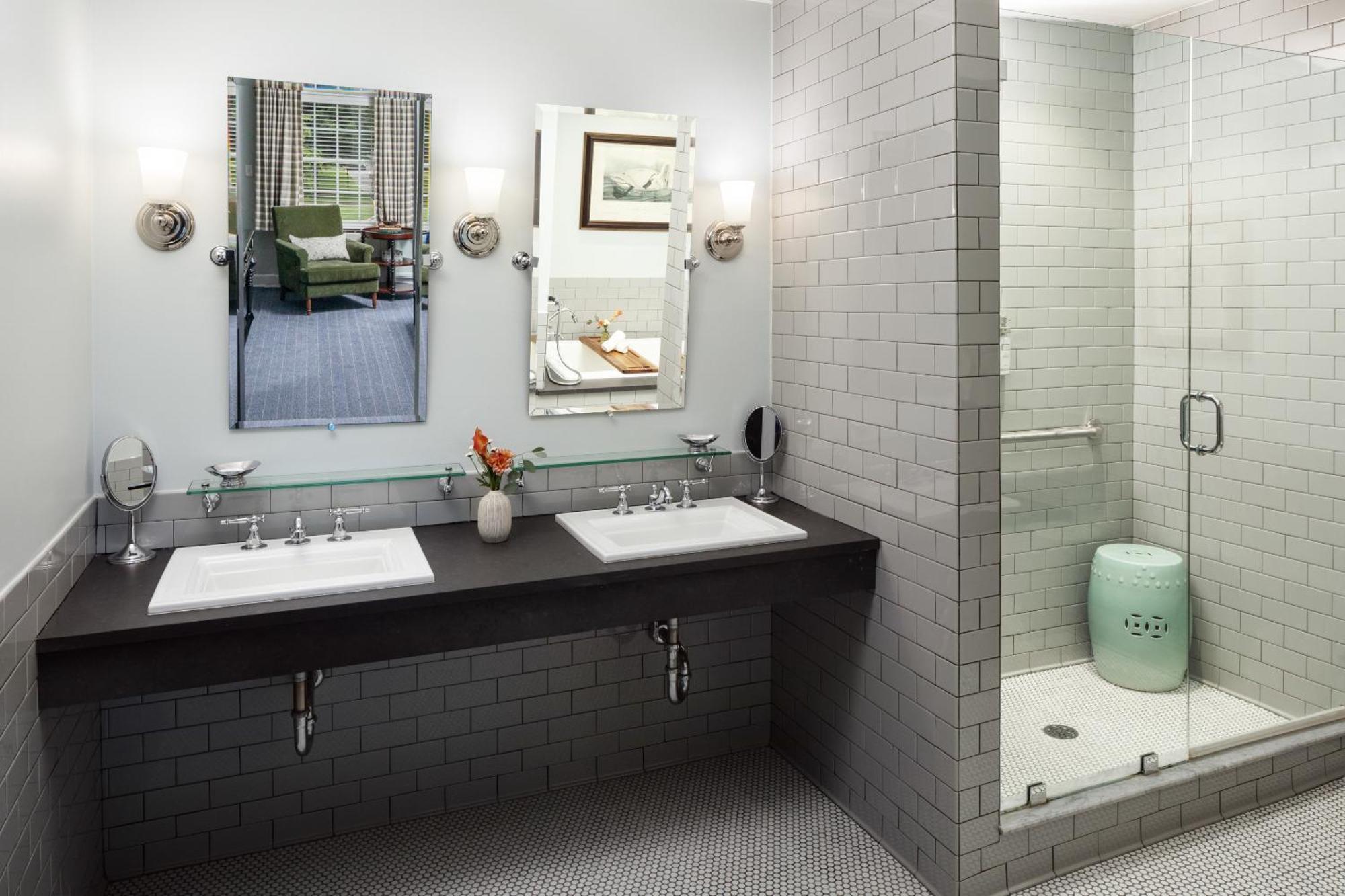 Colgate Inn Hamilton Екстериор снимка