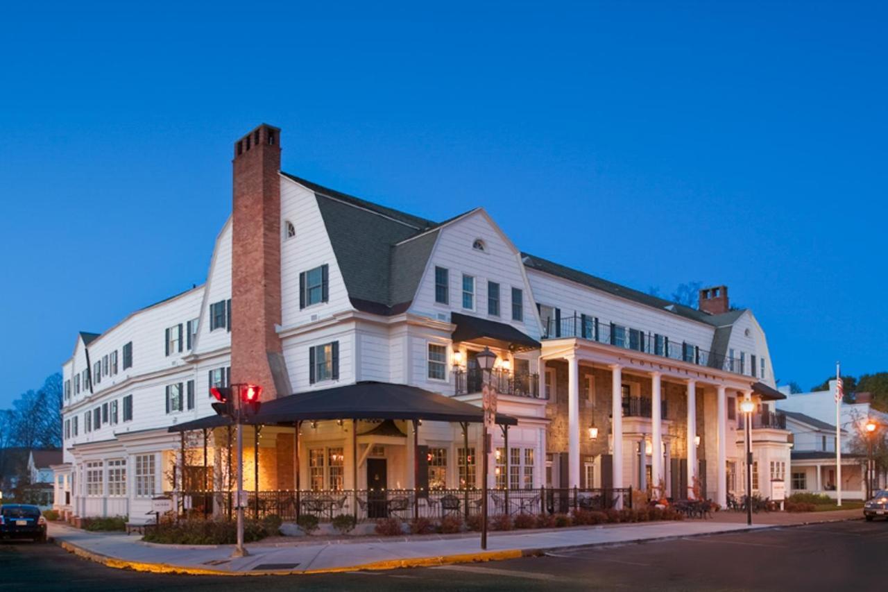 Colgate Inn Hamilton Екстериор снимка
