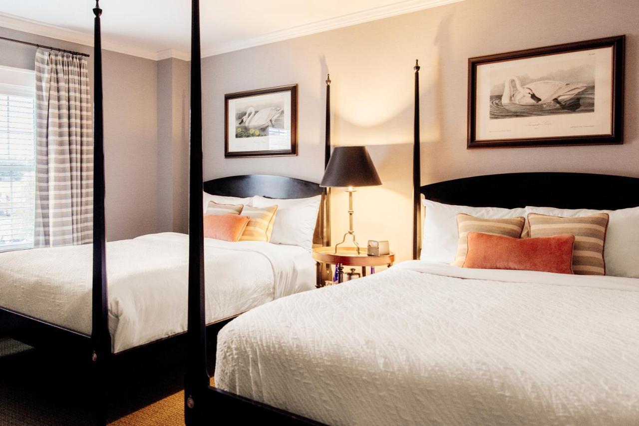 Colgate Inn Hamilton Екстериор снимка